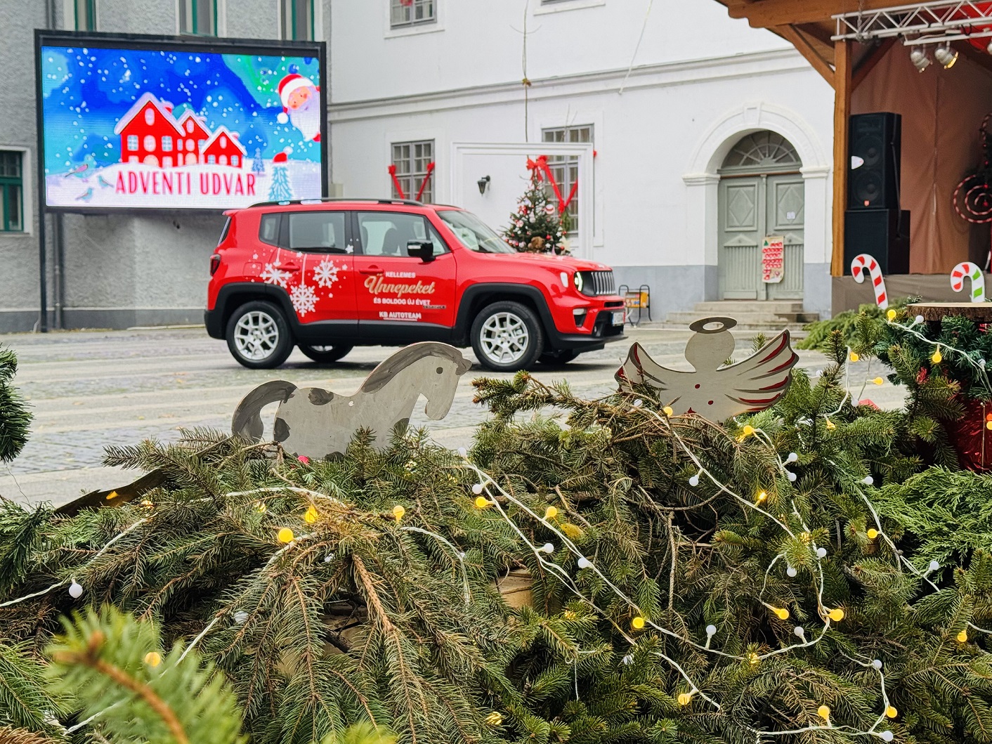 Ünnepi hangulatban a Jeep Renegade